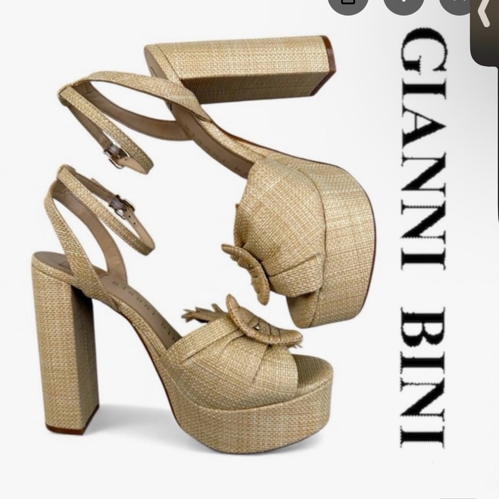 Gianni Bini Beige Platform Sandals